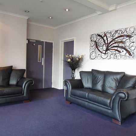 Amethyst Court Motor Lodge Поріруа Екстер'єр фото